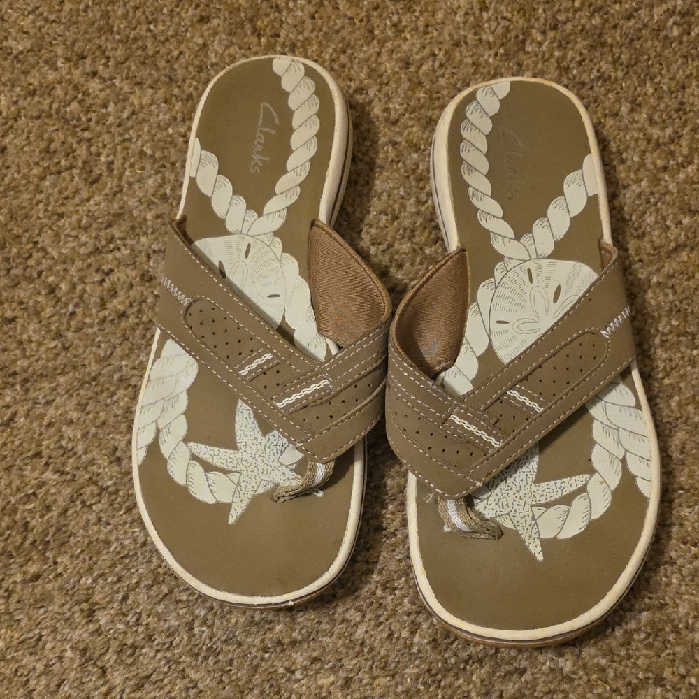Clarks Women's Tan Sandals